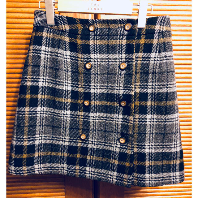 et vous(エヴー)のフランス　ET VOUS 　エヴー　ミニ　ラップスカート　 レディースのスカート(ミニスカート)の商品写真