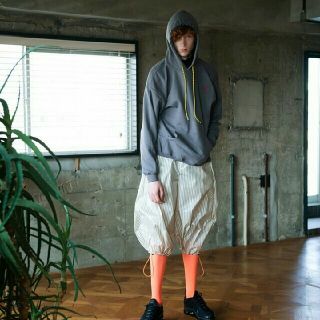 トーガ(TOGA)の最終 未使用 banzai 18aw パーカー LL グレー(パーカー)