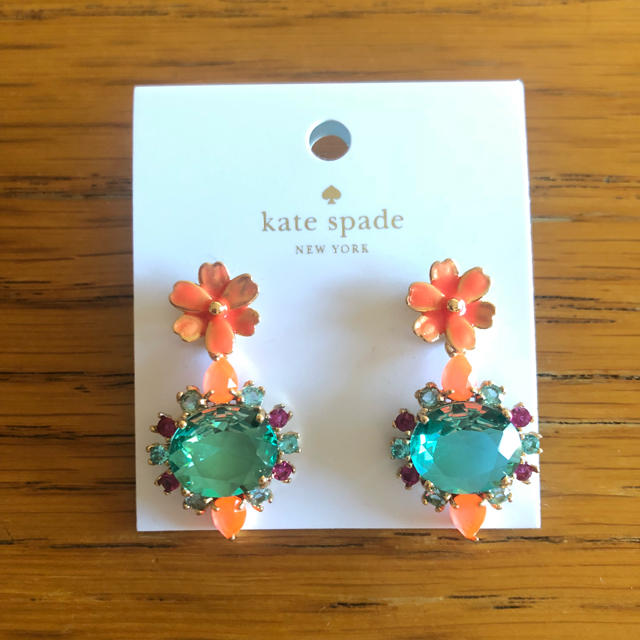 kate spade new york(ケイトスペードニューヨーク)の【sale】 kate spade 新品 カラフル ピアス レディースのアクセサリー(ピアス)の商品写真