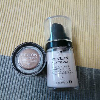 レブロン(REVLON)のみぃ様専用です 残量たっぷり❗ﾚﾌﾞﾛﾝ ﾌﾟﾗｲﾏｰ&ｱｲｼｬﾄﾞｳ 2点(化粧下地)