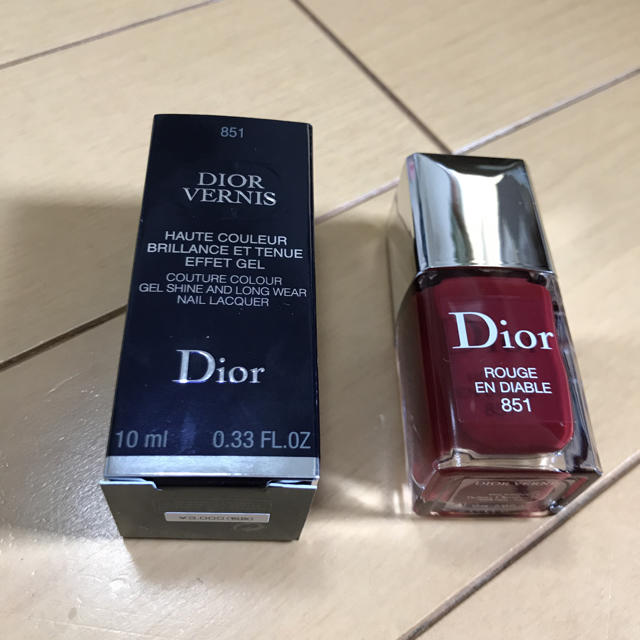 Dior(ディオール)のDior ❤︎ ヴェルニ ❤︎ 今秋限定 ❤︎ 851 コスメ/美容のネイル(マニキュア)の商品写真