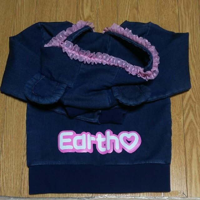 EARTHMAGIC(アースマジック)の美品！くま耳デニムパーカー120 キッズ/ベビー/マタニティのキッズ服女の子用(90cm~)(ジャケット/上着)の商品写真