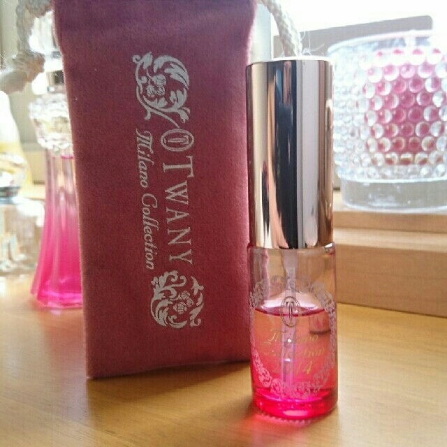 TWANY(トワニー)のトワニー ミラノコレクション オールドパルファム2014 アトマイザー コスメ/美容の香水(香水(女性用))の商品写真