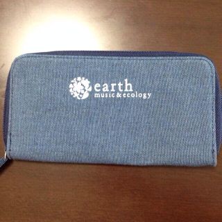 アースミュージックアンドエコロジー(earth music & ecology)の長財布(財布)