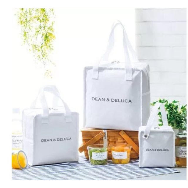 DEAN & DELUCA(ディーンアンドデルーカ)のDEAN&DELUCA 保冷バッグ 3個バッグ インテリア/住まい/日用品のキッチン/食器(収納/キッチン雑貨)の商品写真