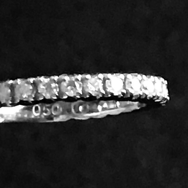 Pt900 ダイヤモンド0.5カラット ハーフエタニティリング 美品15号位 レディースのアクセサリー(リング(指輪))の商品写真