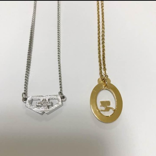 GIVENCHY(ジバンシィ)の　GIVENCHY&courreges2つネックレス　セール レディースのアクセサリー(ネックレス)の商品写真