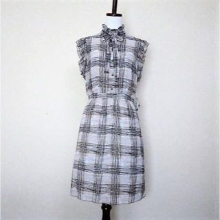 アンクライン(ANNE KLEIN)のひろしまっこ様専用　新品【アンクライン】リボンフリル襟チェックワンピース黒 １２(ひざ丈ワンピース)