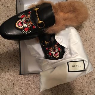 グッチ(Gucci)のgucci  プリンスタウン  いいねいりません(サンダル)