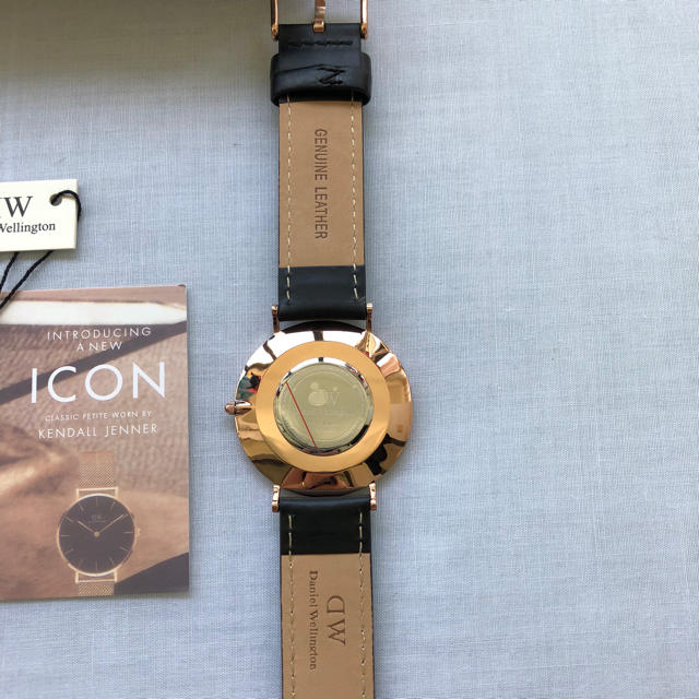 Daniel Wellington(ダニエルウェリントン)のダニエルウェリントン 腕時計 40MM ローズゴールド お値下げ‼️ メンズの時計(腕時計(アナログ))の商品写真