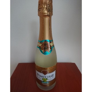 ポンパドール(POMPADOUR)のポンパドール マスカット 750ml(シャンパン/スパークリングワイン)