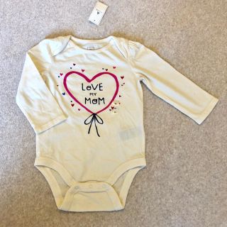 ベビーギャップ(babyGAP)の新品未使用 GAP 長袖ロンパース ハート 18M 12M 85センチ80センチ(ロンパース)