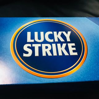 【新品未使用】LUCKY STRIKE（ラッキーストライク）オリジナル灰皿(タバコグッズ)