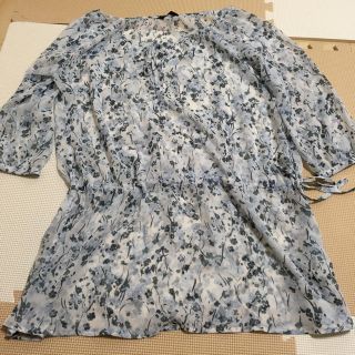 コムサイズム(COMME CA ISM)の花柄ブラウス チュニック コムサイズム(シャツ/ブラウス(長袖/七分))