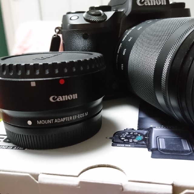 Canon(キヤノン)の週末値下げ Canon EOS M5 EF-M18-150 ➕マウントアダプター スマホ/家電/カメラのカメラ(ミラーレス一眼)の商品写真