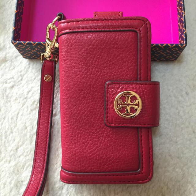 Tory Burch(トリーバーチ)のトリーバーチ iPhoneケース スマホ/家電/カメラのスマホアクセサリー(モバイルケース/カバー)の商品写真