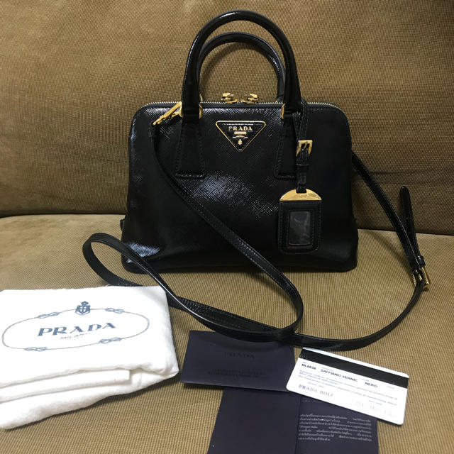 正規品PRADA サフィアーノ ハンドバッグ