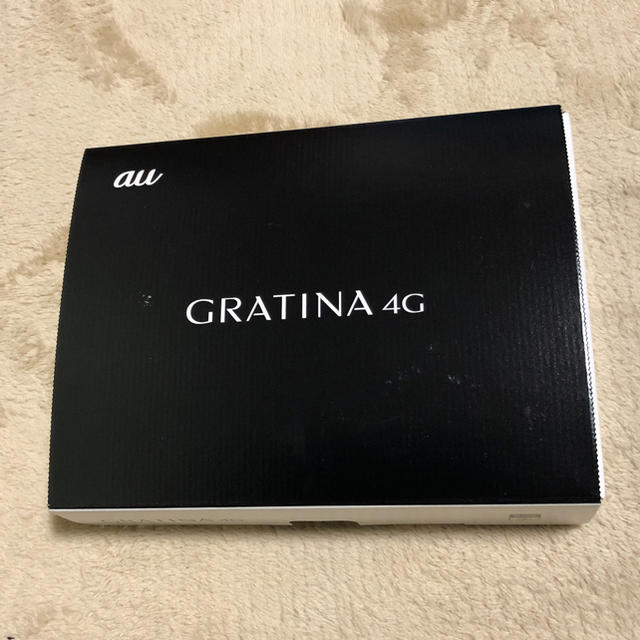 京セラ(キョウセラ)のSIMフリー au ガラホ GRATINA 4G  黒 新品 未使用 スマホ/家電/カメラのスマートフォン/携帯電話(携帯電話本体)の商品写真