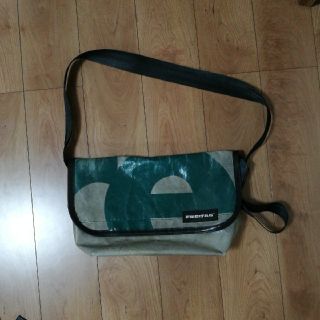 フライターグ(FREITAG)の【トロ様専用】FREITAG　フライターグ(メッセンジャーバッグ)