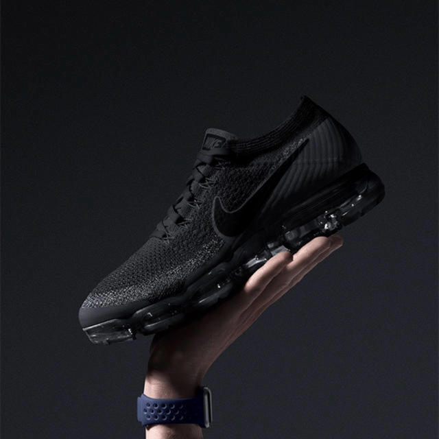 NIKE(ナイキ)のNIKE AIR VAPORMAX FLYKNIT ヴェイパーマックス メンズの靴/シューズ(スニーカー)の商品写真