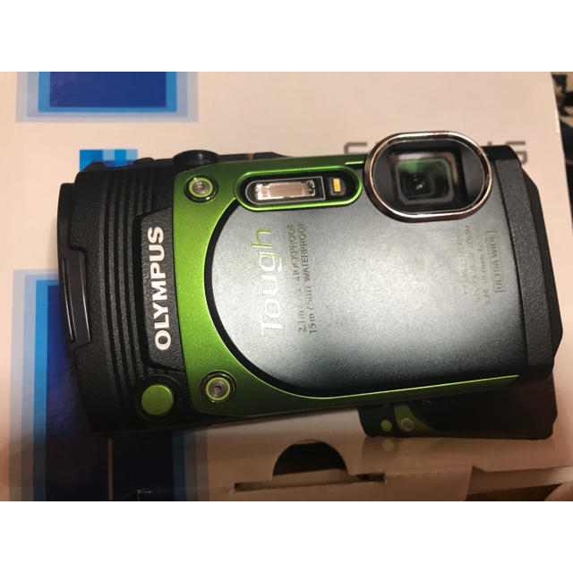 OLYMPUS タフカメラ TG870 スマホ/家電/カメラのカメラ(コンパクトデジタルカメラ)の商品写真