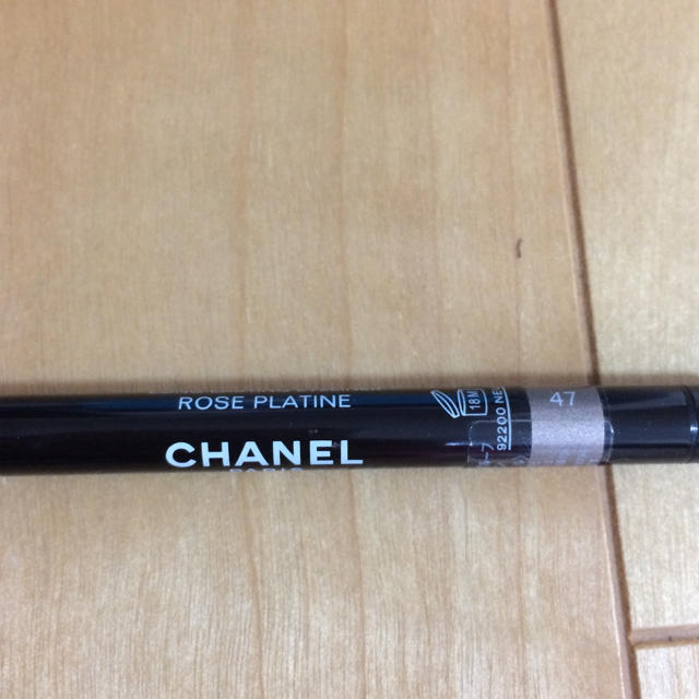 CHANEL(シャネル)のCHANEL アイライナー 47番 コスメ/美容のベースメイク/化粧品(アイライナー)の商品写真