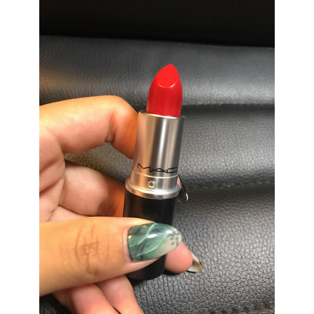 MAC(マック)のM・A・C LIP COCKNEY 新品未使用 コスメ/美容のベースメイク/化粧品(口紅)の商品写真