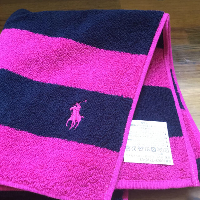 Ralph Lauren(ラルフローレン)の専用★ラルフローレン❤︎タオル♦︎ピンク・ボーダー&ピンクチェック インテリア/住まい/日用品の日用品/生活雑貨/旅行(タオル/バス用品)の商品写真