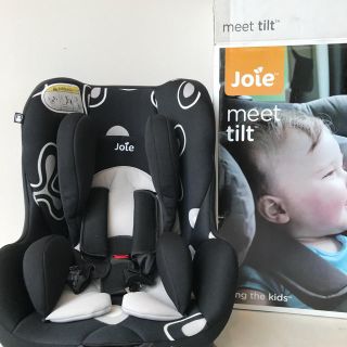 ジョイー(Joie (ベビー用品))のチャイルドシートTilt/Joie☆ブラック(自動車用チャイルドシート本体)