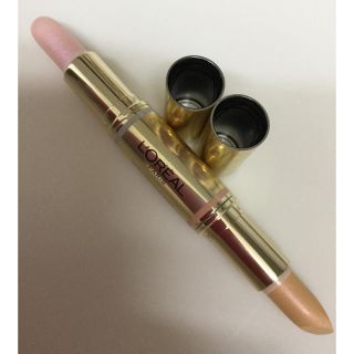 ロレアルパリ(L'Oreal Paris)のロレアルパリ【新品】ライトゥアリングデュアルスティック06(フェイスカラー)