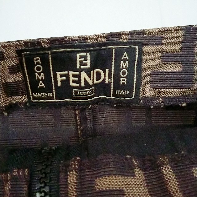 FENDI(フェンディ)のズッカ柄スカート レディースのスカート(ミニスカート)の商品写真