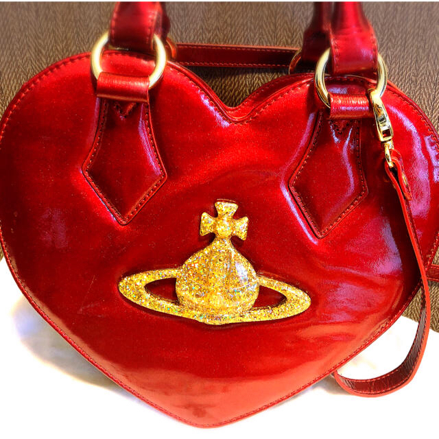 Vivienne Westwood(ヴィヴィアンウエストウッド)の【Vivienne Westwood】2weyハートバッグ💖 レディースのバッグ(ショルダーバッグ)の商品写真