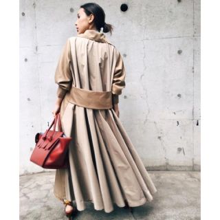 アメリヴィンテージ(Ameri VINTAGE)のAmeri VINTAGE OLIVE BACK FRILL JK トレンチ(トレンチコート)