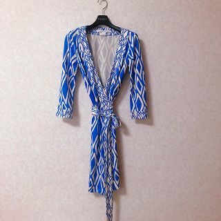 ダイアンフォンファステンバーグ(DIANE von FURSTENBERG)のDVF 👗dress(ひざ丈ワンピース)