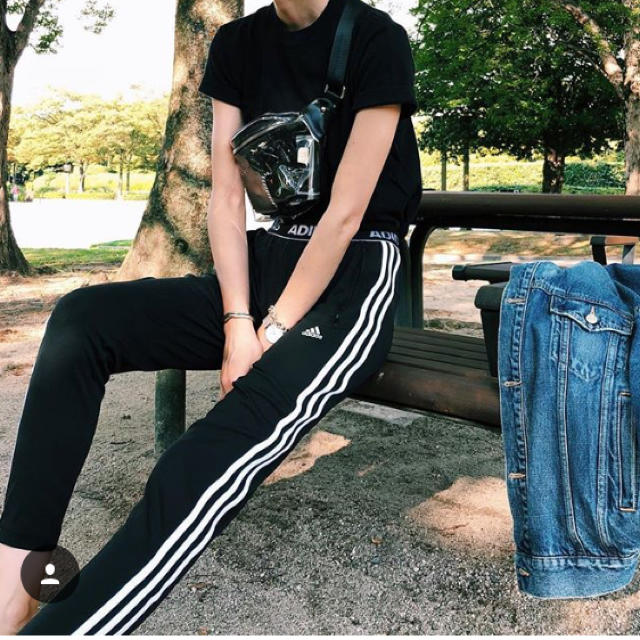 moussy(マウジー)の即完売☆MOUSSY×adidasコラボ3ストライプスパンツtights msy レディースのレッグウェア(レギンス/スパッツ)の商品写真