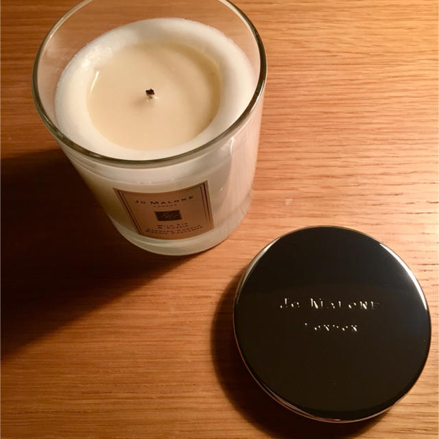 Jo Malone(ジョーマローン)の【美品】ジョーマローン キャンドル JoMALONE ワイルド フィグ&カシス コスメ/美容のリラクゼーション(キャンドル)の商品写真