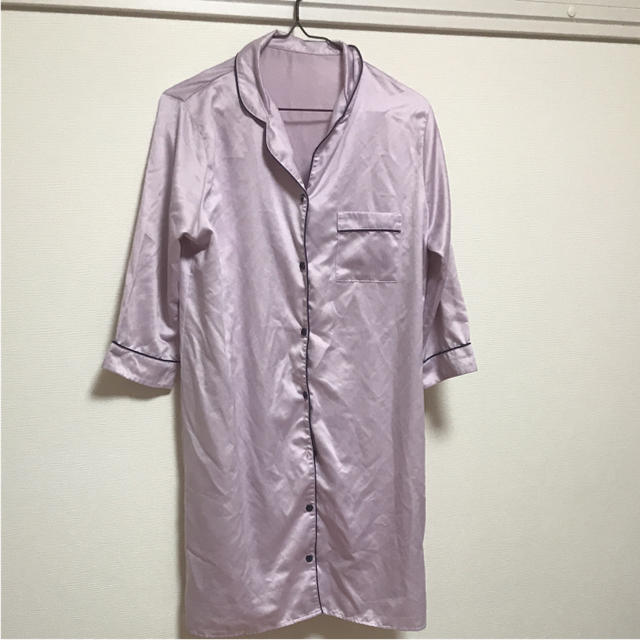 GU(ジーユー)のお値下げ❤️gu サテン パジャマ M ピンク レディースのルームウェア/パジャマ(パジャマ)の商品写真