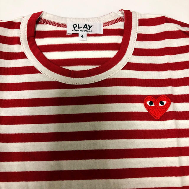 COMME des GARCONS(コムデギャルソン)のプレイ・コムデギャルソン 子供用長袖Tシャツ ボーダー（赤）キッズウェア キッズ/ベビー/マタニティのキッズ服女の子用(90cm~)(Tシャツ/カットソー)の商品写真