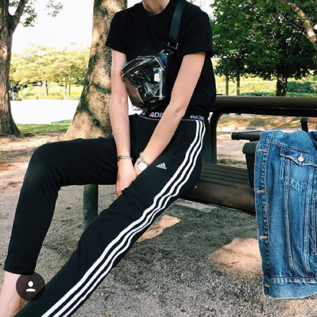 moussy(マウジー)の即完売☆MOUSSY×adidasコラボ3ストライプスパンツtights msy レディースのレッグウェア(レギンス/スパッツ)の商品写真