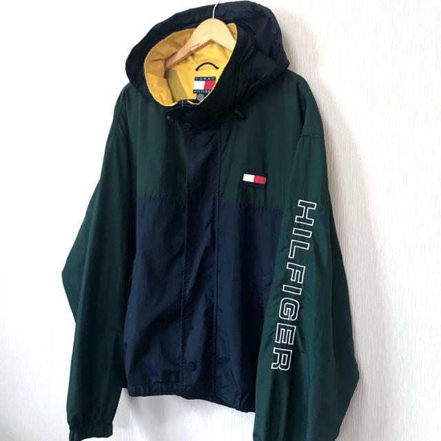 TOMMY HILFIGER(トミーヒルフィガー)のXXL 美品 ♪ 90s トミー ヒルフィガー  セーリングジャケット XXL メンズのジャケット/アウター(ナイロンジャケット)の商品写真