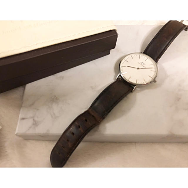 Daniel Wellington(ダニエルウェリントン)のDaniel Wellington正規品❣️36mmシルバー レディースのファッション小物(腕時計)の商品写真