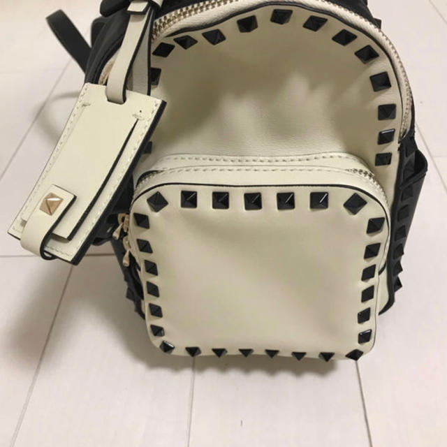 RRAE様専用 Valentino ロックスタッズ リュック RRAE様専用 Valentino ロックスタッズ リュック