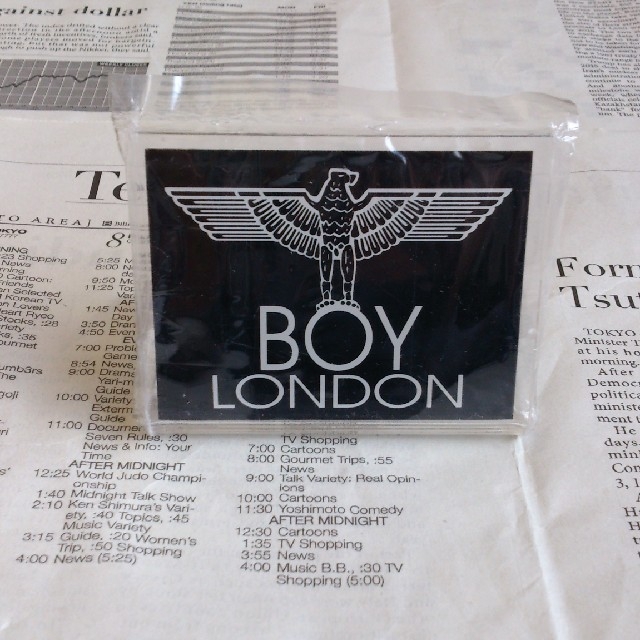 Boy London(ボーイロンドン)の◆B2 入手困難 非売品 BOY LONDON ボーイロン スタンド プレート メンズのファッション小物(その他)の商品写真