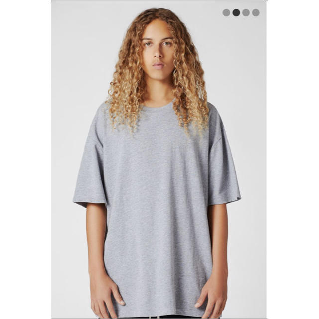 FEAR OF GOD(フィアオブゴッド)の最安値 fear of god essentials Tシャツ Sサイズ グレー メンズのトップス(Tシャツ/カットソー(半袖/袖なし))の商品写真