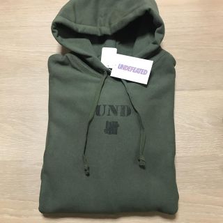 アンディフィーテッド(UNDEFEATED)のundefeated パーカー Lサイズ (パーカー)