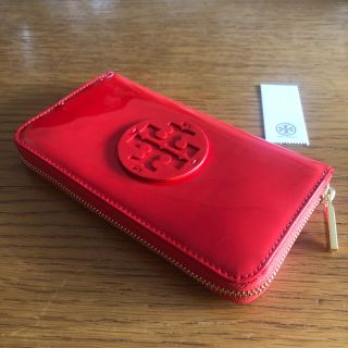 トリーバーチ(Tory Burch)の【sale】 tory burch 新品 財布 パテントレザー 赤(財布)