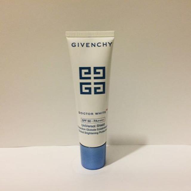 GIVENCHY(ジバンシィ)のJupl1101様     GIVENCHY　DW10　UVシールド　G コスメ/美容のボディケア(日焼け止め/サンオイル)の商品写真