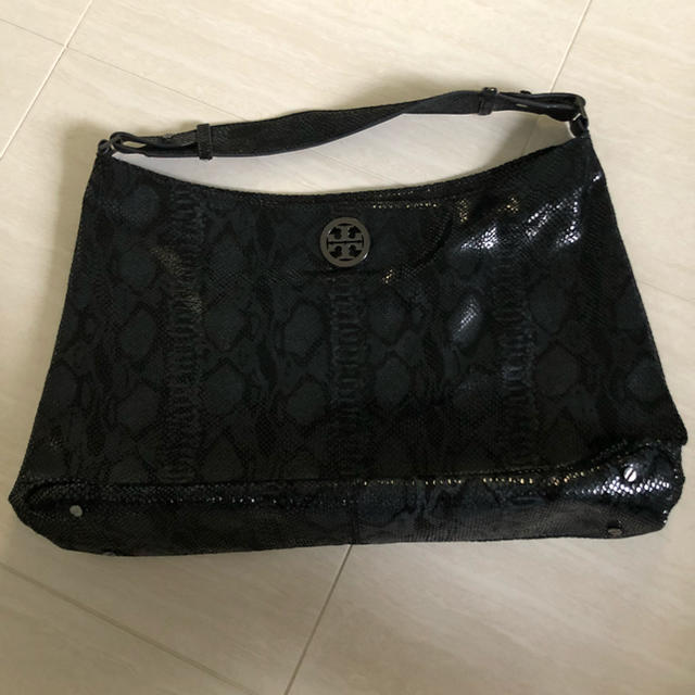 Tory Burch(トリーバーチ)のトリーバーチ パイソン柄 ショルダーバッグ レディースのバッグ(ショルダーバッグ)の商品写真