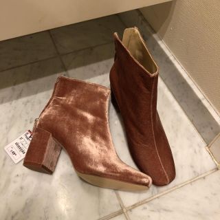 ザラ(ZARA)の新品、可愛いブーツ(ブーツ)