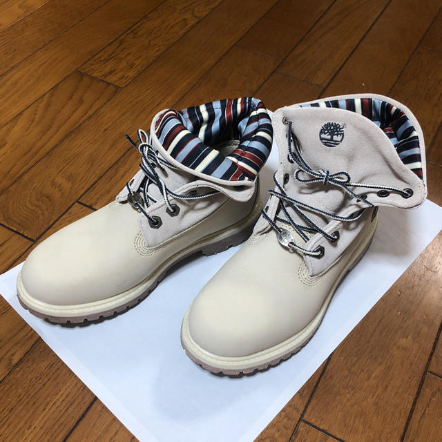 Timberland(ティンバーランド)の土日限定値下げ！ティンバーランド ブーツ 白 レディースの靴/シューズ(ブーツ)の商品写真